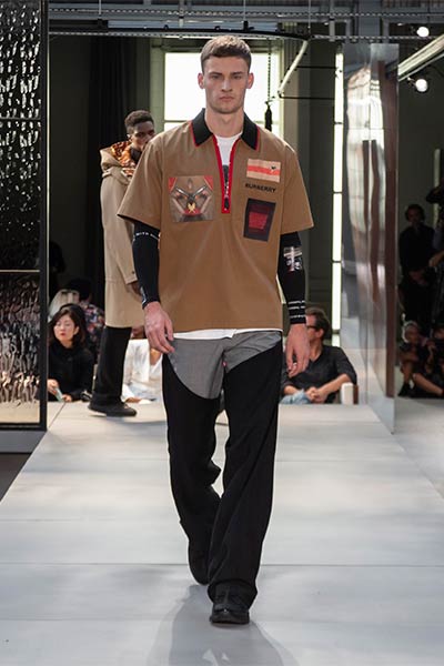 تصاميم راقية بلمسة جريئة ... اليك مجموعة Ricardo Tisci الأولى لدار Burberry